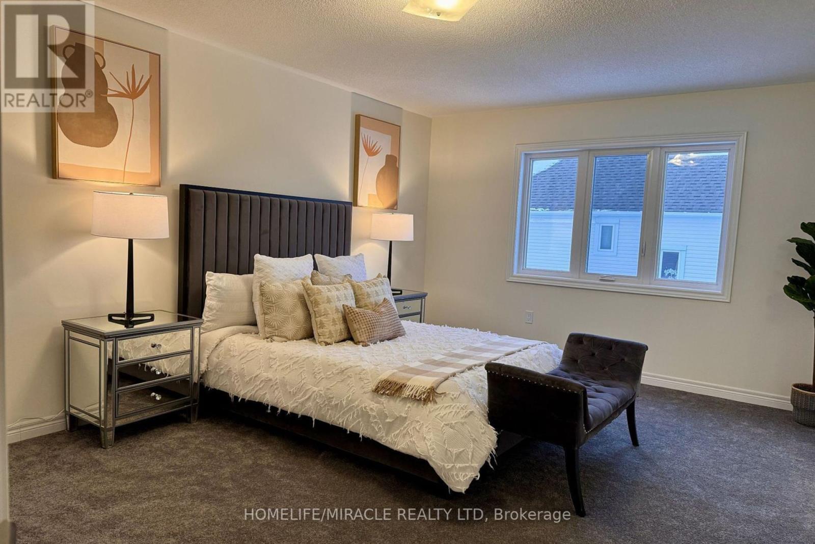 916 Bamford Terrace, Peterborough North (North), Ontario  K9K 0G3 - Photo 6 - X12179413