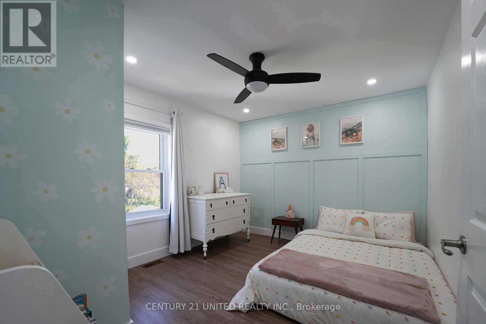 548 Douglas Avenue, Peterborough Central (South), Ontario  K9J 4L1 - Photo 14 - X12180042