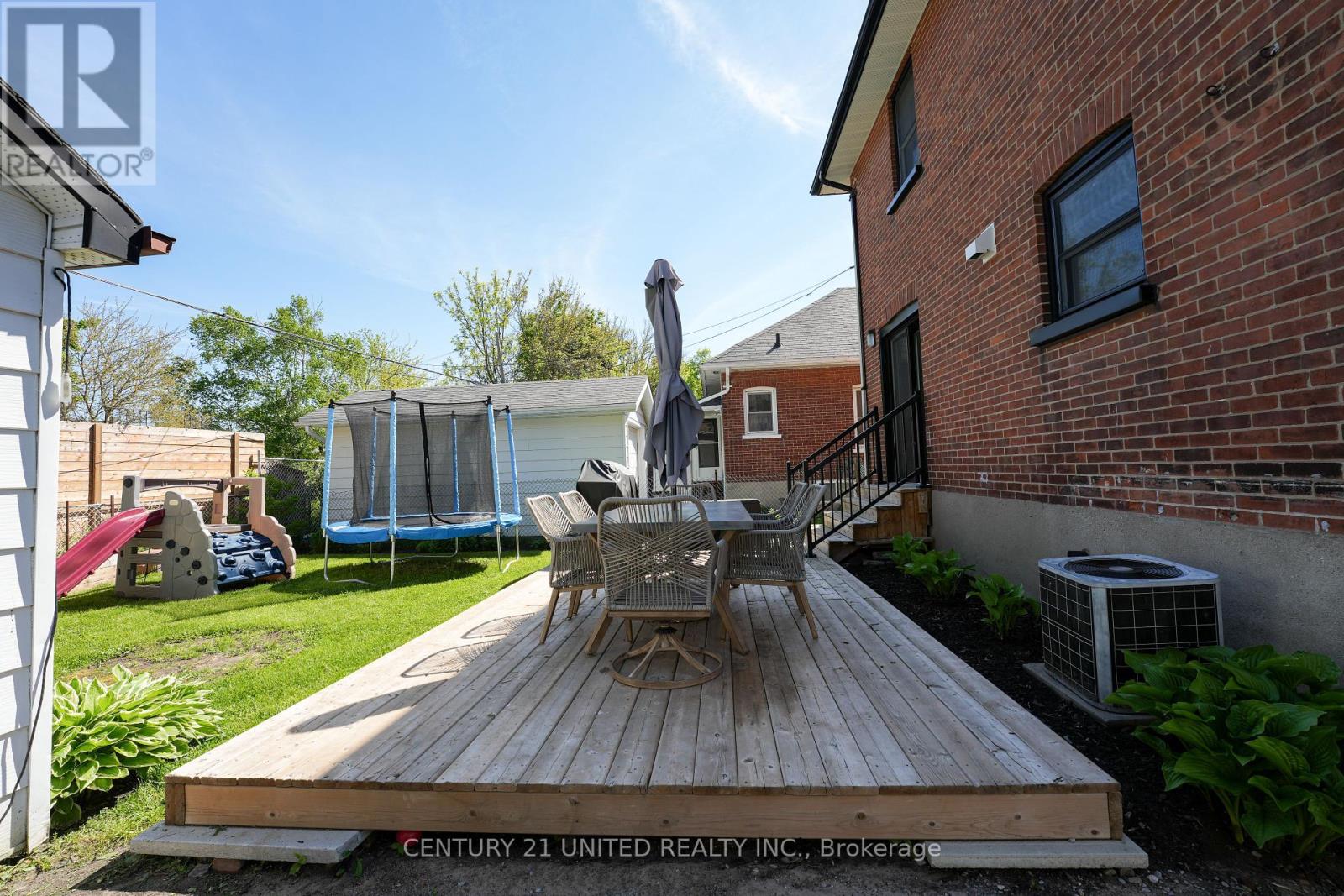 548 Douglas Avenue, Peterborough Central (South), Ontario  K9J 4L1 - Photo 21 - X12180042