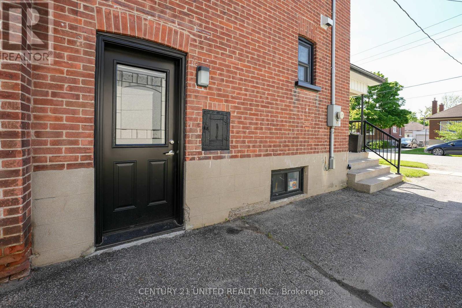 548 Douglas Avenue, Peterborough Central (South), Ontario  K9J 4L1 - Photo 24 - X12180042