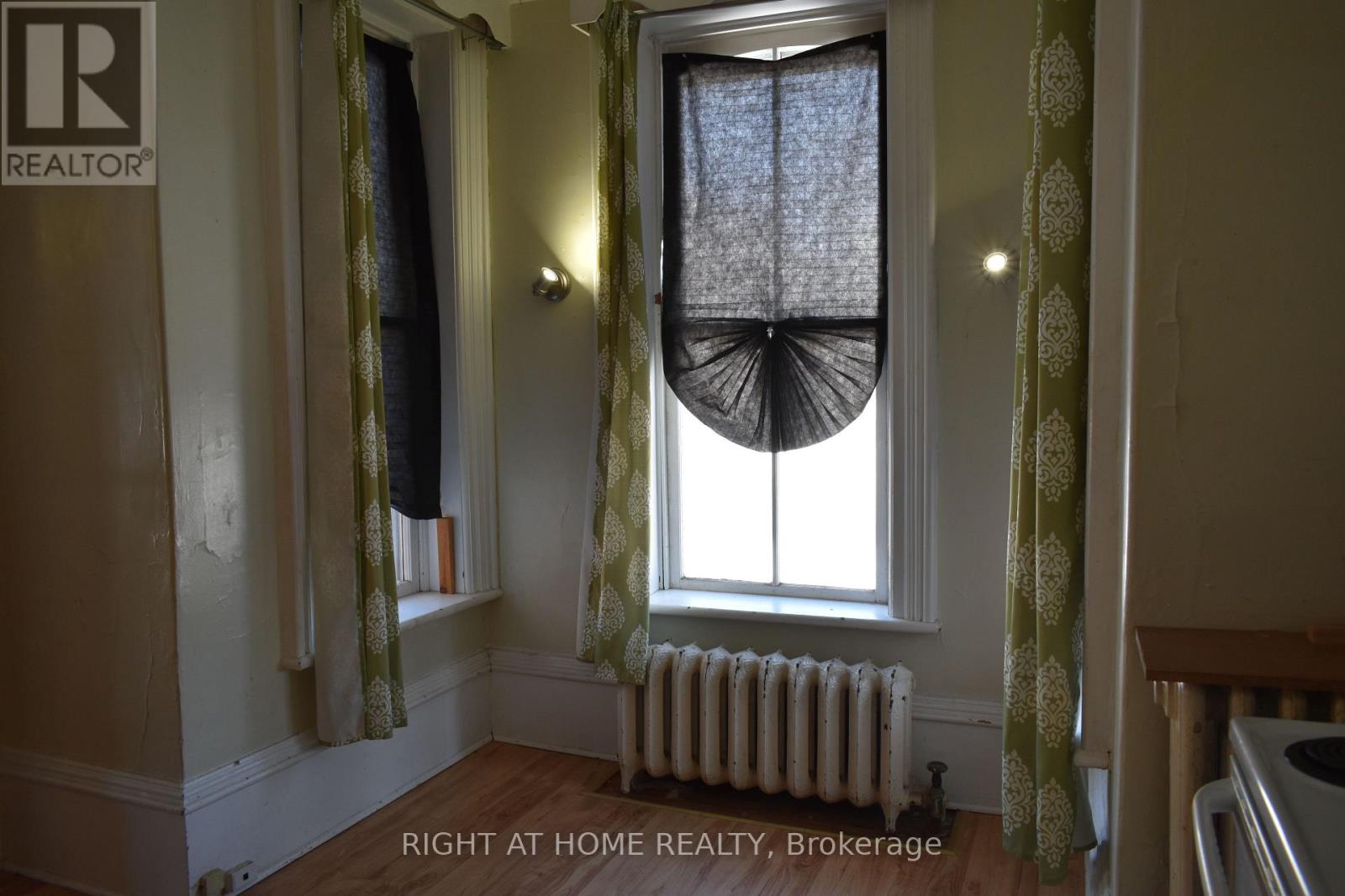 23 Glenelg Street W, Kawartha Lakes (Lindsay), Ontario  K9V 2T9 - Photo 13 - X12180331