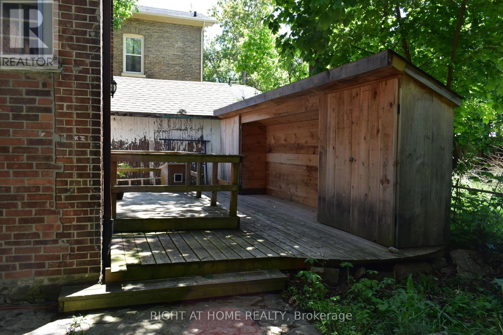 23 Glenelg Street W, Kawartha Lakes (Lindsay), Ontario  K9V 2T9 - Photo 6 - X12180331