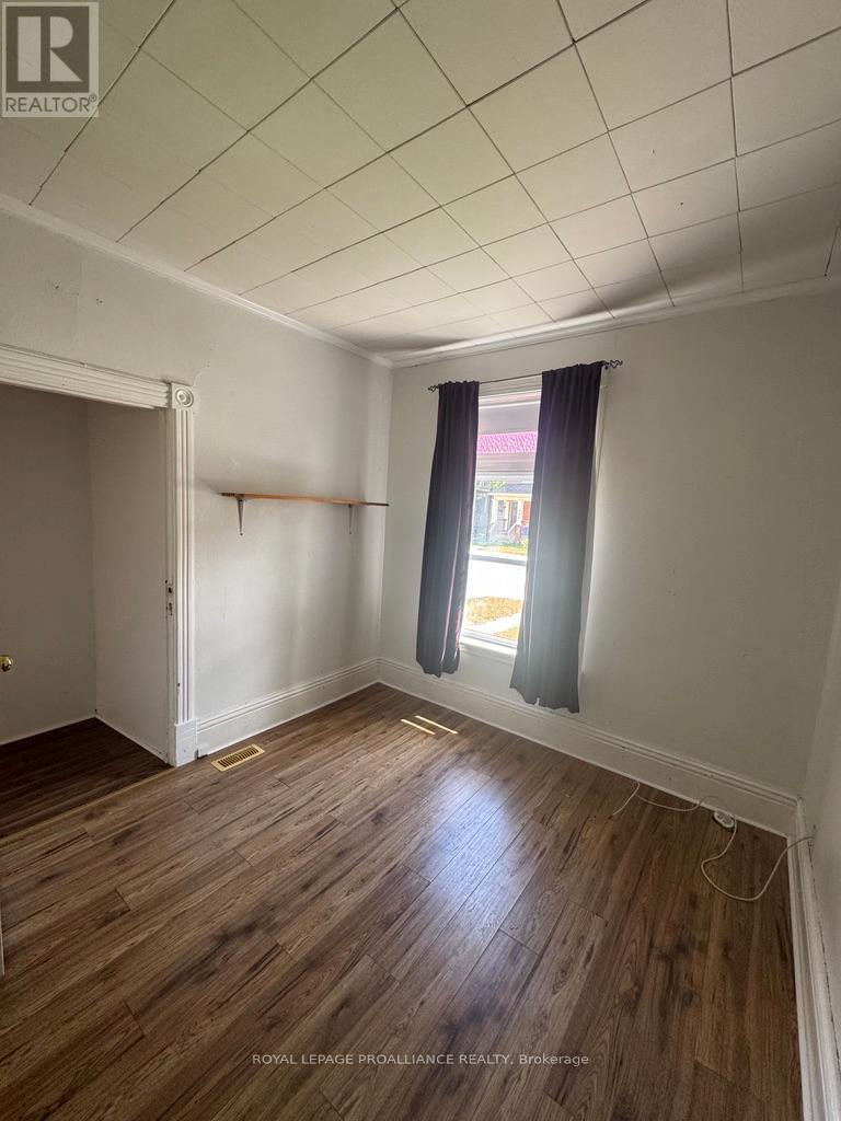 589 Aylmer Street N, Peterborough Central (North), Ontario  K9H 3W8 - Photo 11 - X12180688