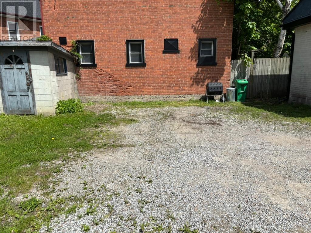 589 Aylmer Street N, Peterborough Central (North), Ontario  K9H 3W8 - Photo 22 - X12180688