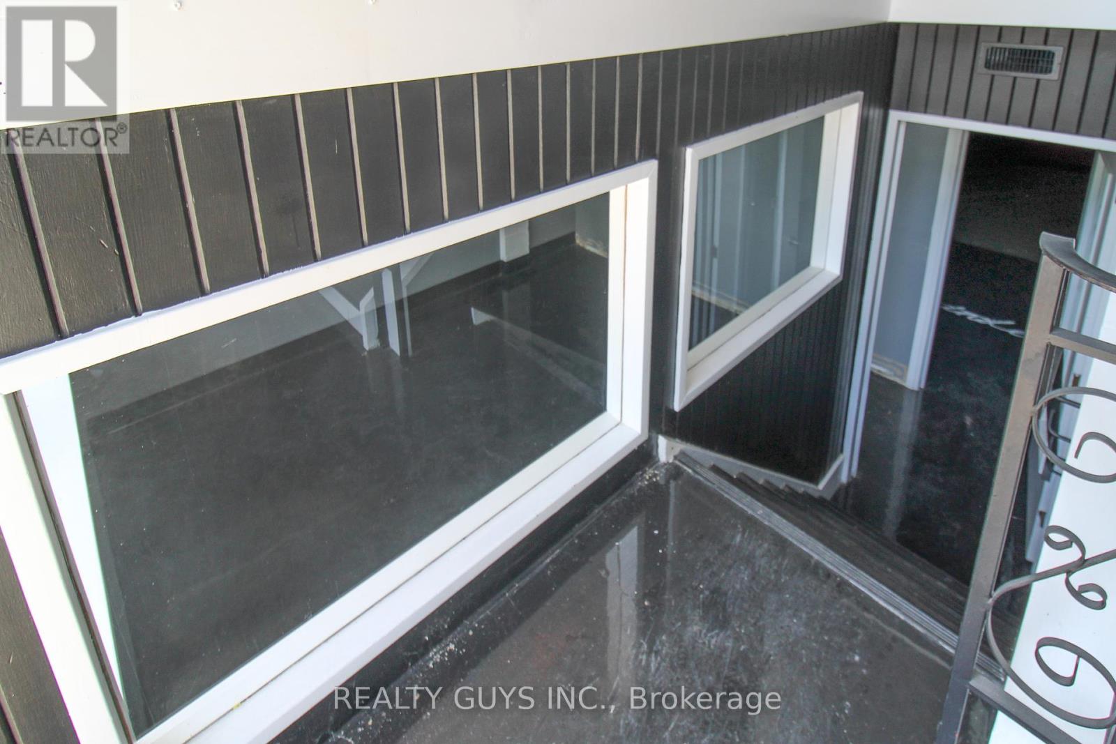 27 William Street N, Kawartha Lakes (Lindsay), Ontario  K9V 3Z9 - Photo 16 - X12180735