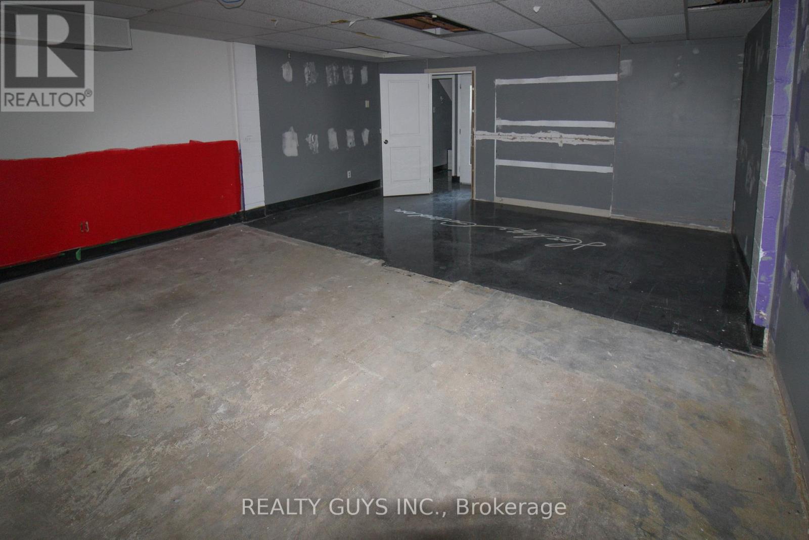 27 William Street N, Kawartha Lakes (Lindsay), Ontario  K9V 3Z9 - Photo 24 - X12180735