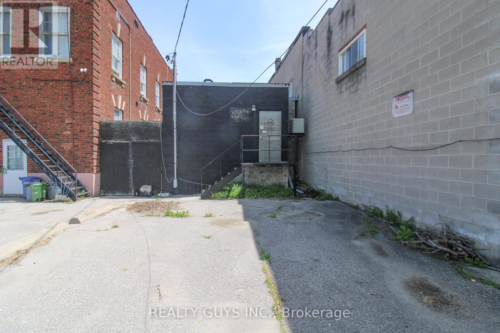 27 William Street N, Kawartha Lakes (Lindsay), Ontario  K9V 3Z9 - Photo 5 - X12180735