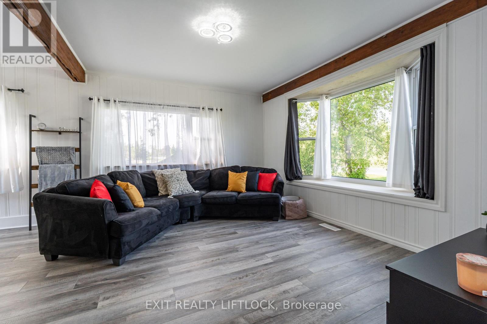 1301 County Rd 28, Otonabee-South Monaghan, Ontario  K0L 1V0 - Photo 11 - X12180783