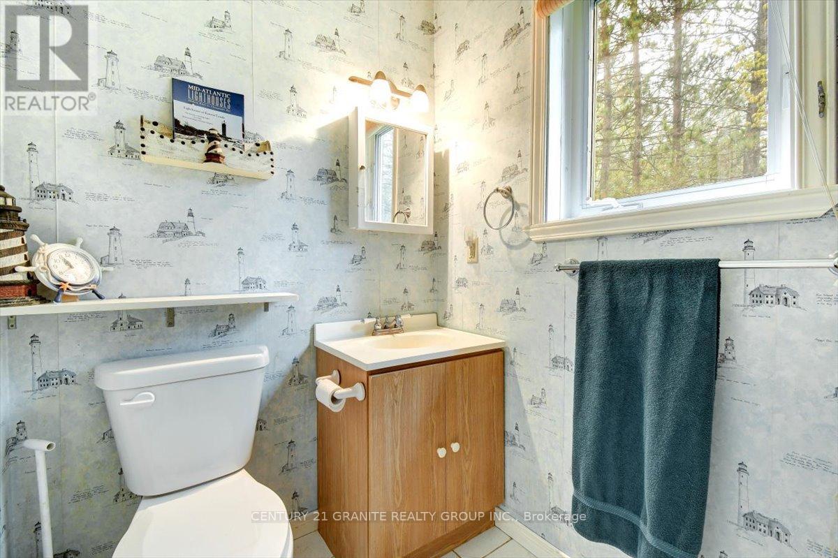81 Macrae Lane, Hastings Highlands (Monteagle Ward), Ontario  K0L 2S0 - Photo 13 - X12180811