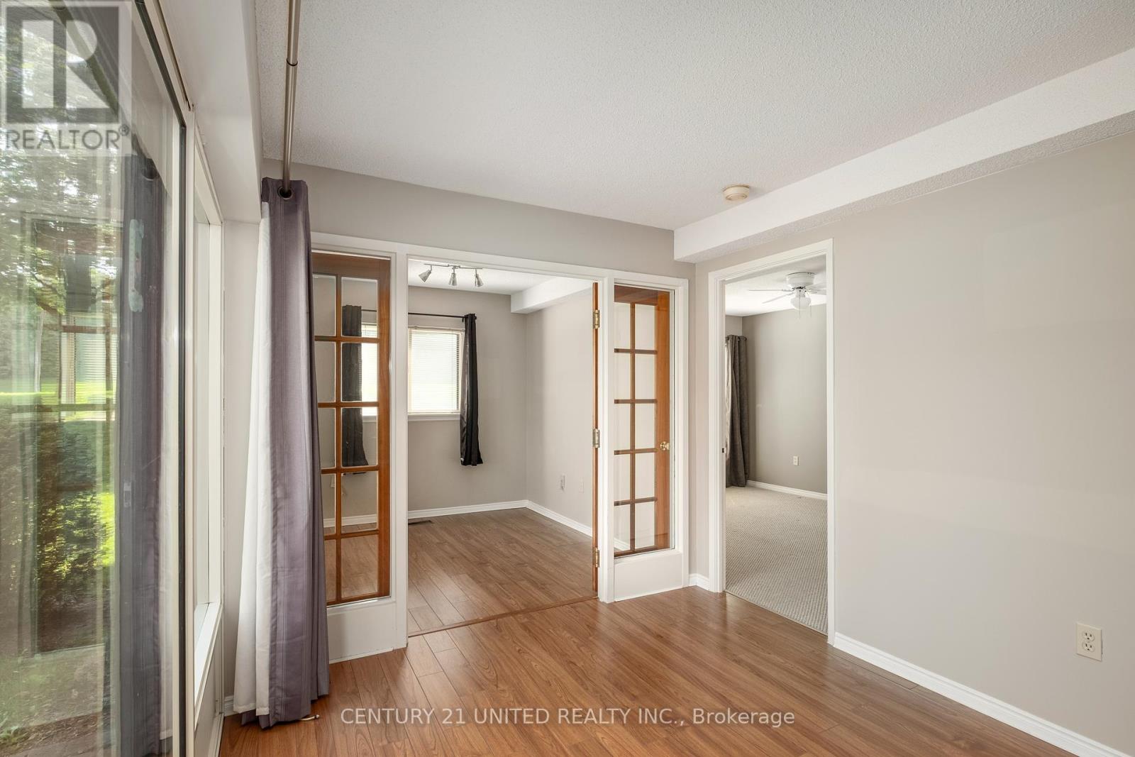 102 - 921 Armour Road, Peterborough East (North), Ontario  K9H 7K5 - Photo 14 - X12180881