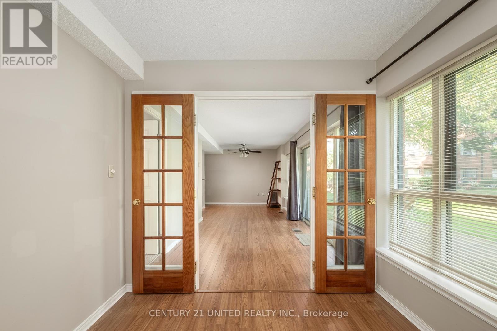 102 - 921 Armour Road, Peterborough East (North), Ontario  K9H 7K5 - Photo 16 - X12180881