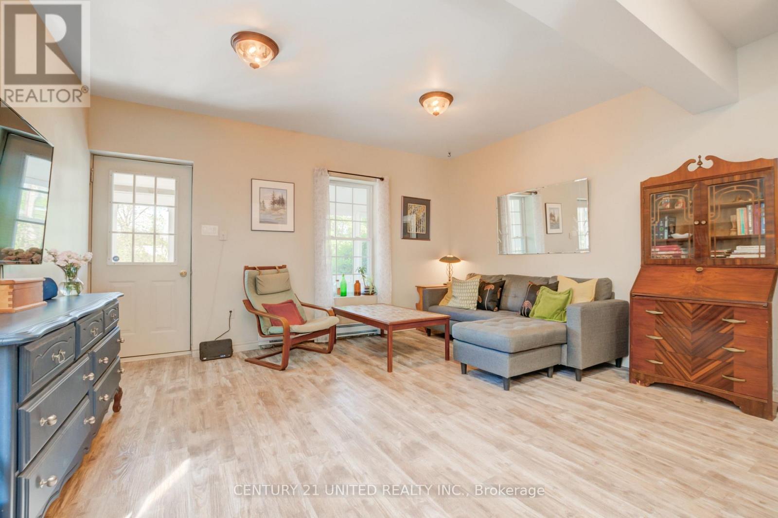 39 Raglan Street S, Trent Hills (Campbellford), Ontario  K0L 1L0 - Photo 8 - X12181021