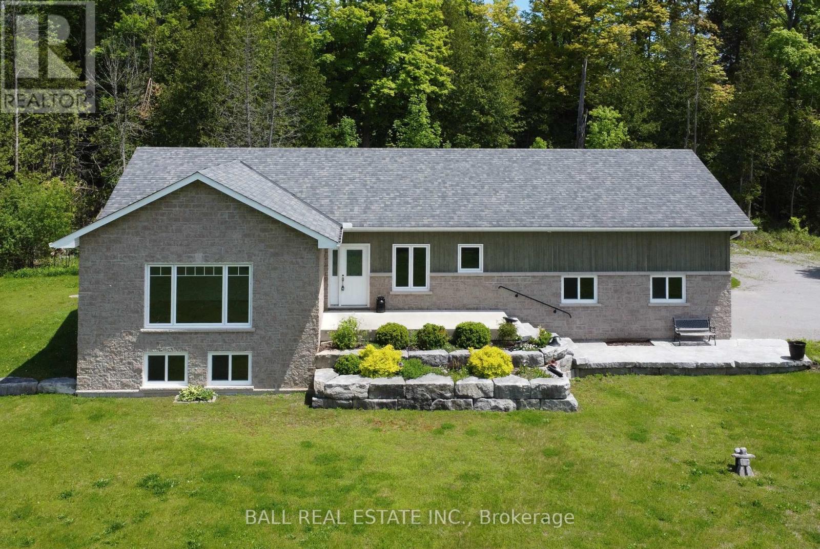 4267 County Road 32, Douro-Dummer, Ontario  K0L 2H0 - Photo 4 - X12181026
