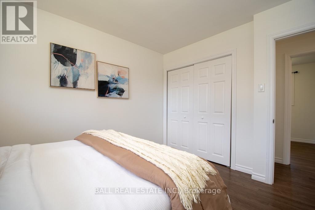 286 Sunset Boulevard, Peterborough North (North), Ontario  K9H 5L3 - Photo 14 - X12181365