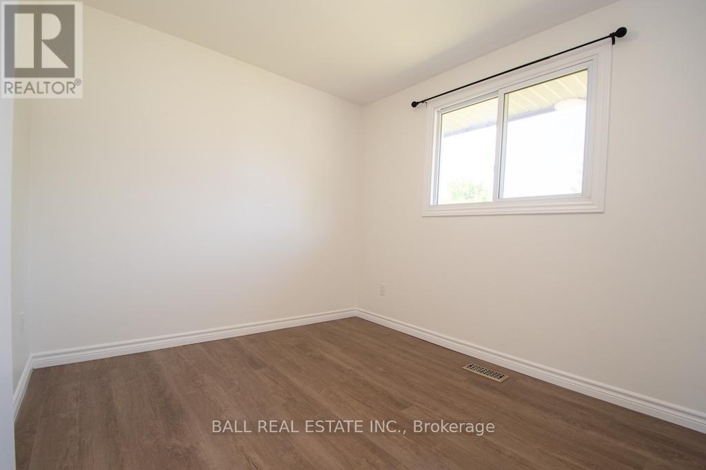 286 Sunset Boulevard, Peterborough North (North), Ontario  K9H 5L3 - Photo 16 - X12181365