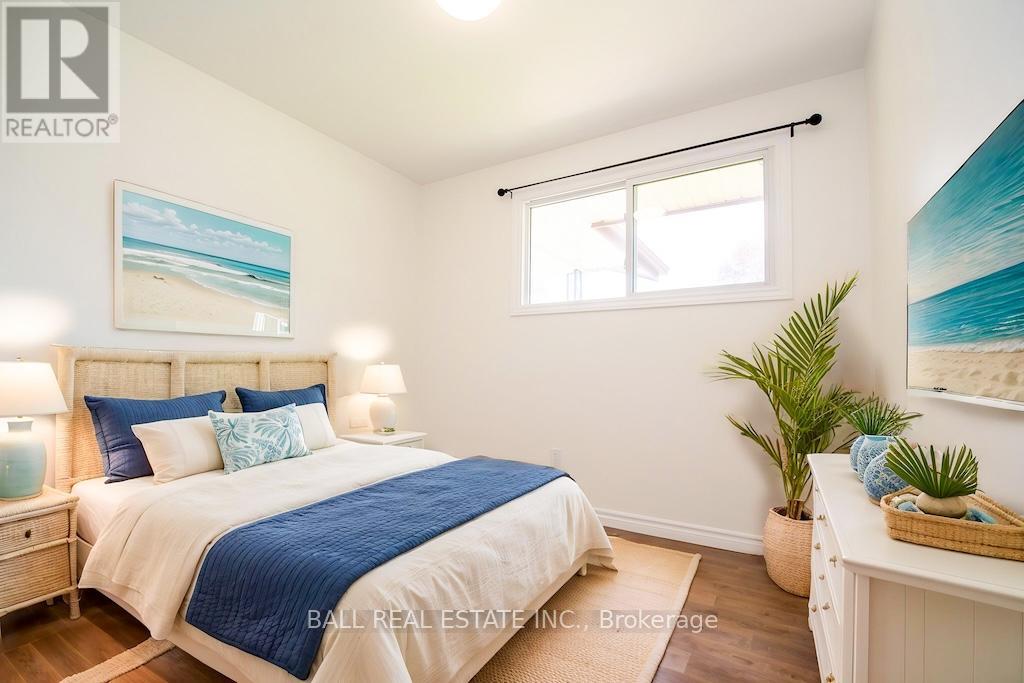 286 Sunset Boulevard, Peterborough North (North), Ontario  K9H 5L3 - Photo 18 - X12181365