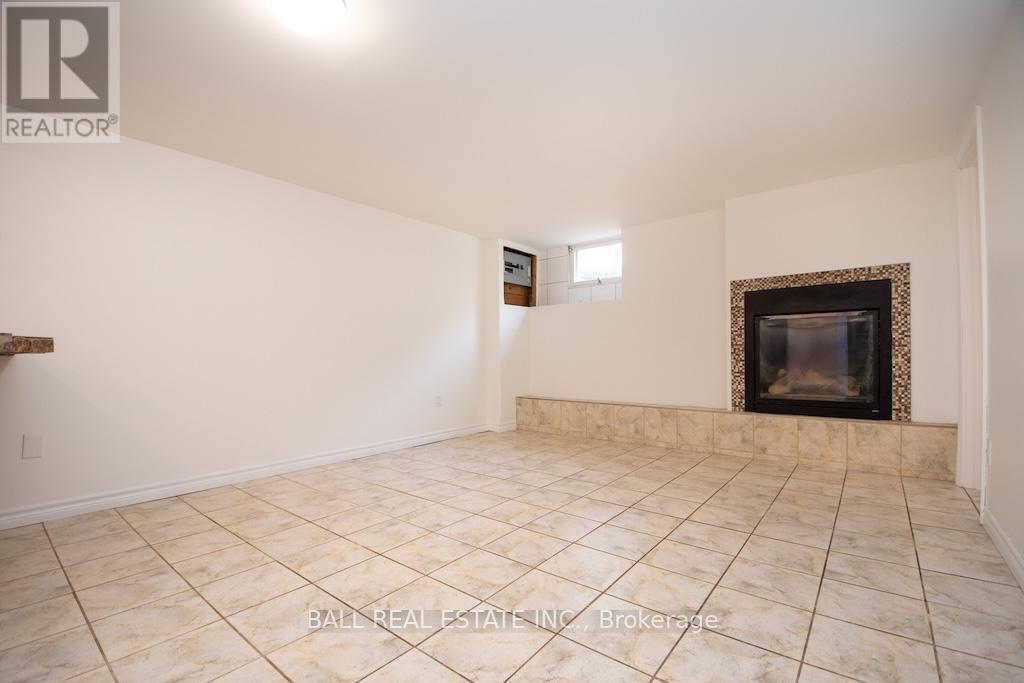 286 Sunset Boulevard, Peterborough North (North), Ontario  K9H 5L3 - Photo 26 - X12181365