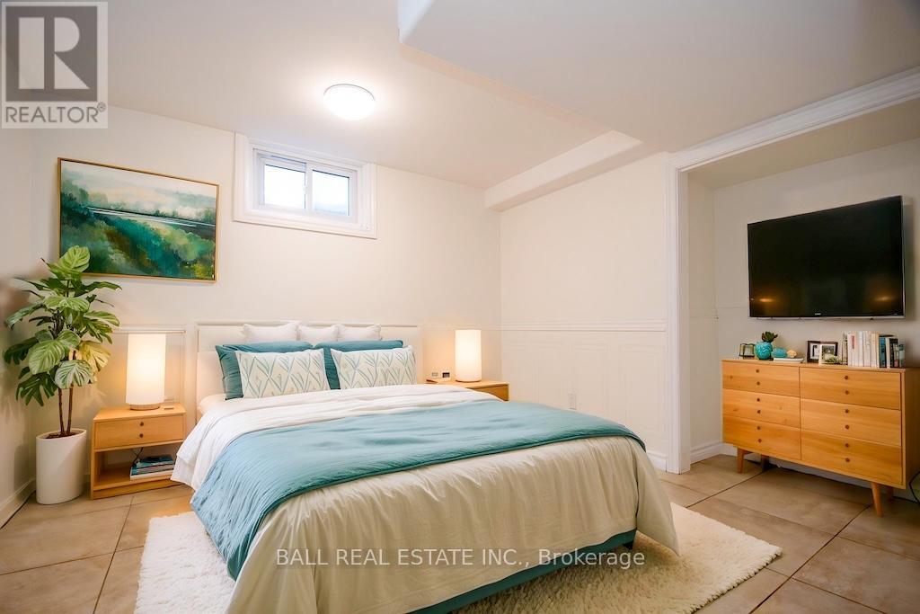 286 Sunset Boulevard, Peterborough North (North), Ontario  K9H 5L3 - Photo 29 - X12181365