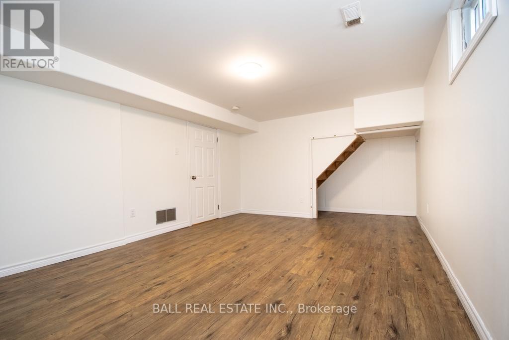286 Sunset Boulevard, Peterborough North (North), Ontario  K9H 5L3 - Photo 34 - X12181365