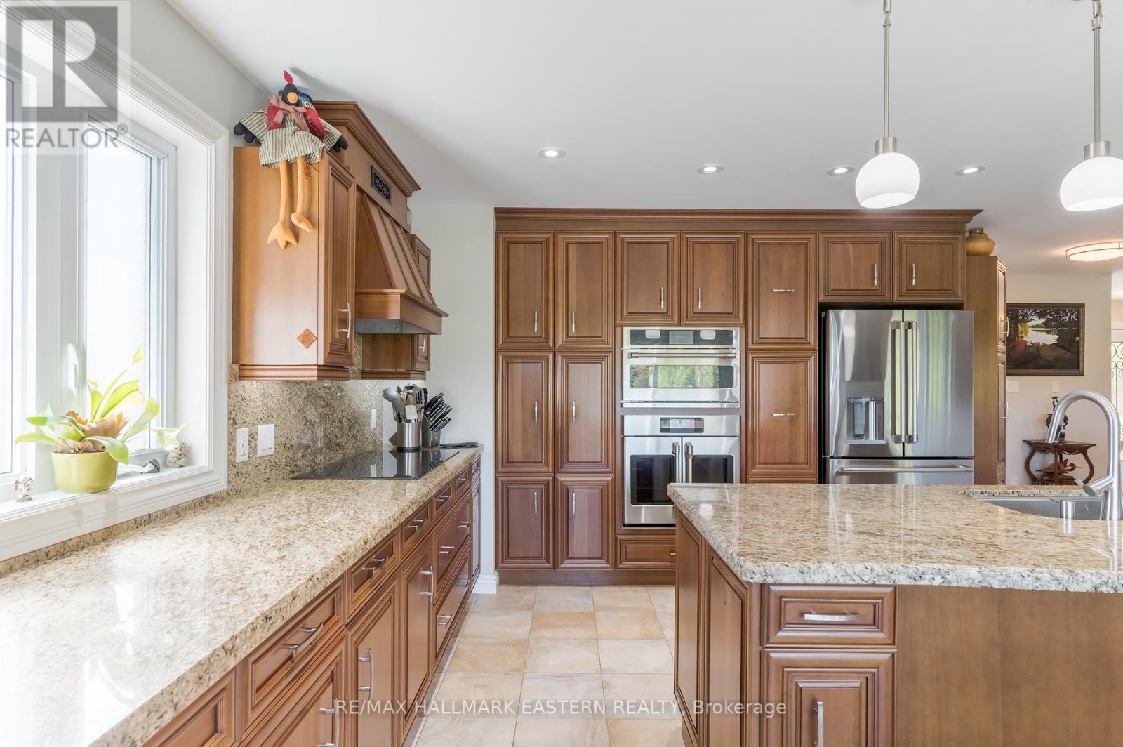 1265 Floods Drive, Selwyn, Ontario  K0L 1T0 - Photo 12 - X12181527