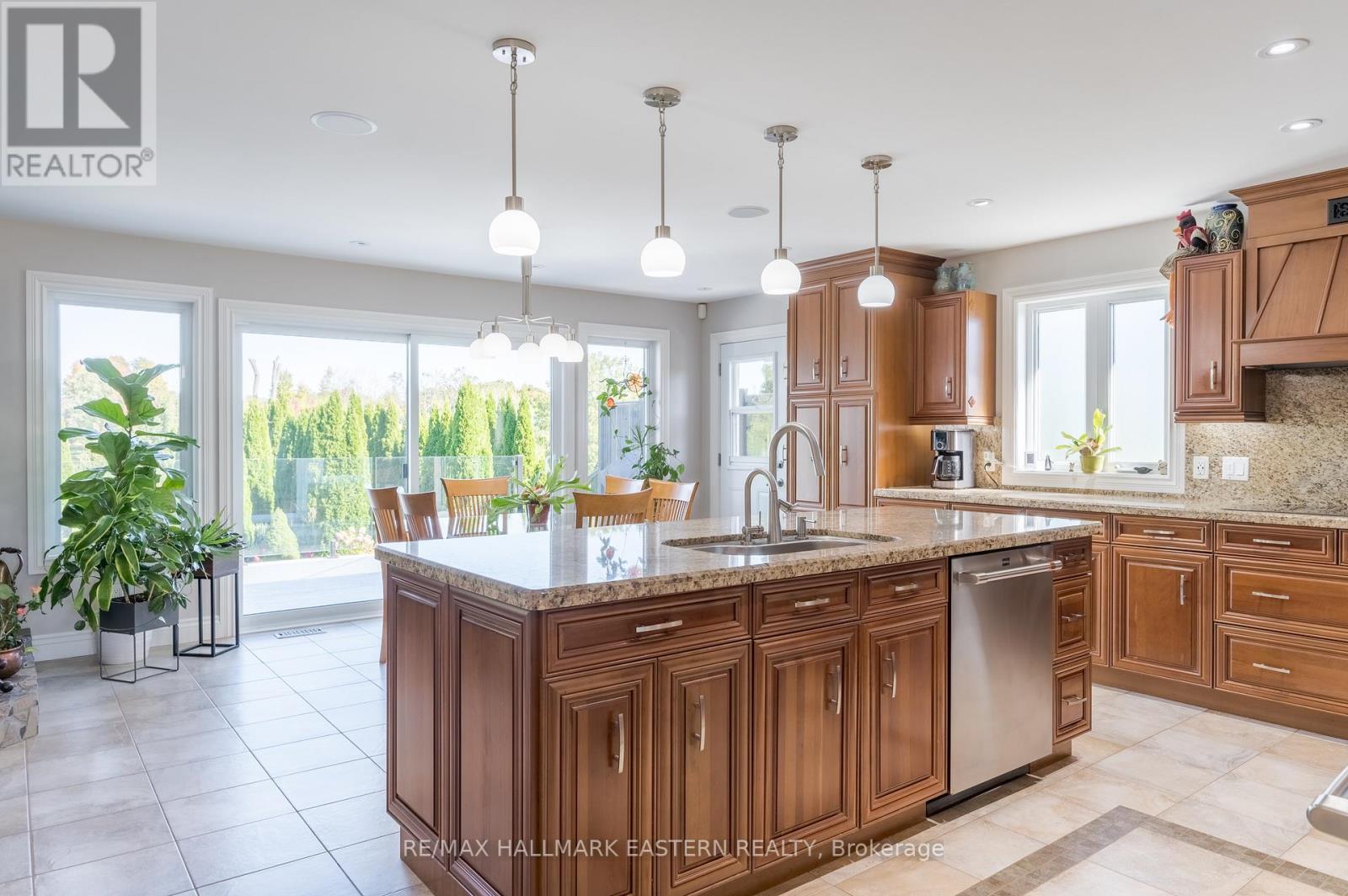 1265 Floods Drive, Selwyn, Ontario  K0L 1T0 - Photo 13 - X12181527