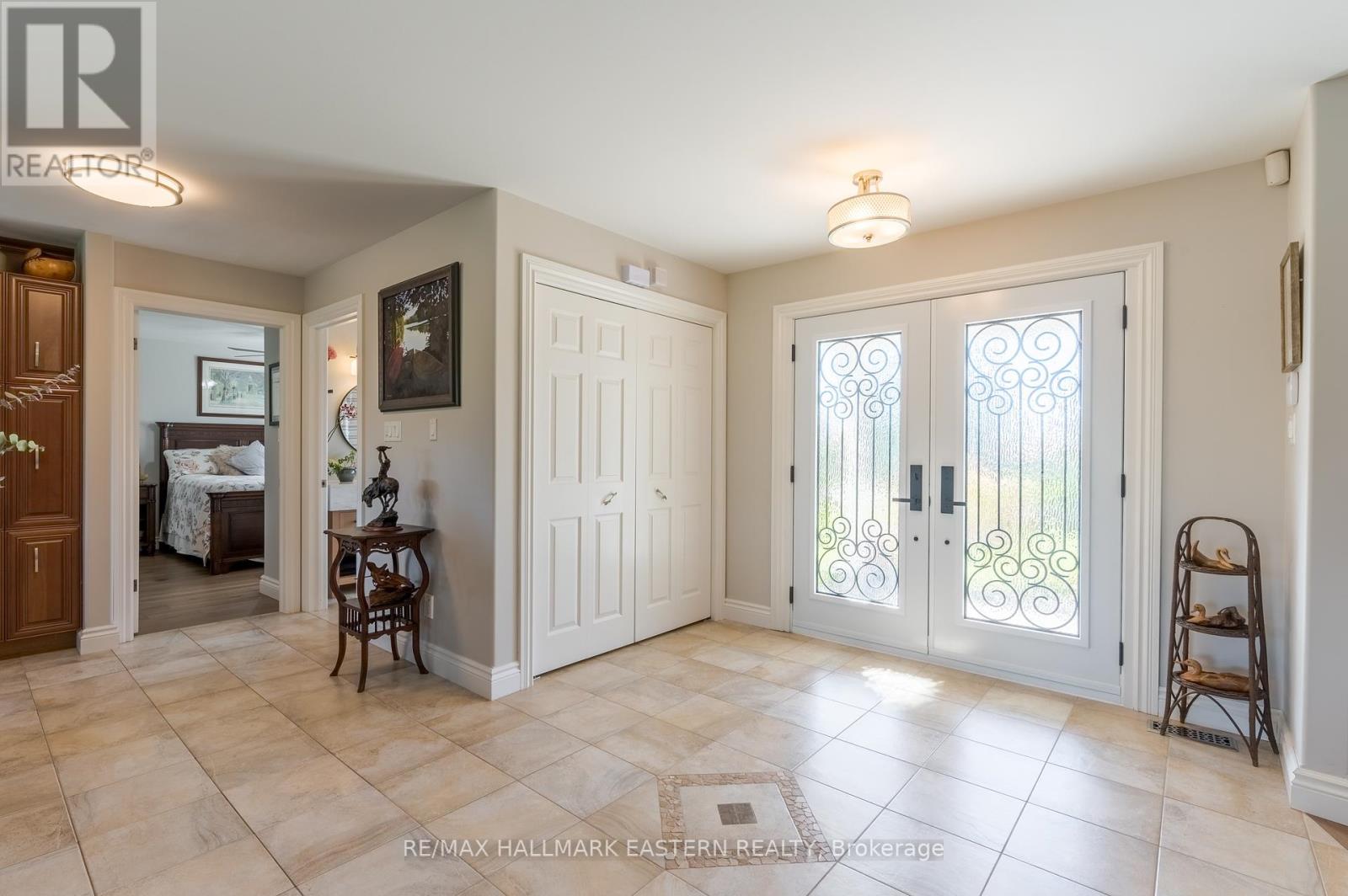 1265 Floods Drive, Selwyn, Ontario  K0L 1T0 - Photo 3 - X12181527