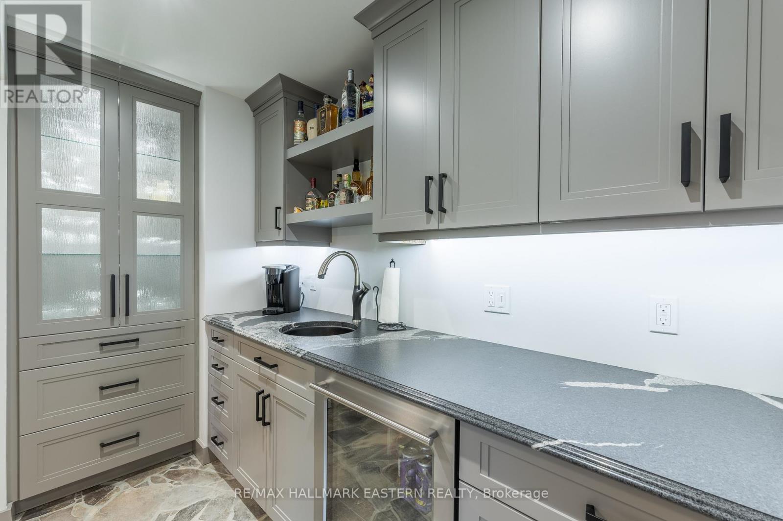 1265 Floods Drive, Selwyn, Ontario  K0L 1T0 - Photo 37 - X12181527