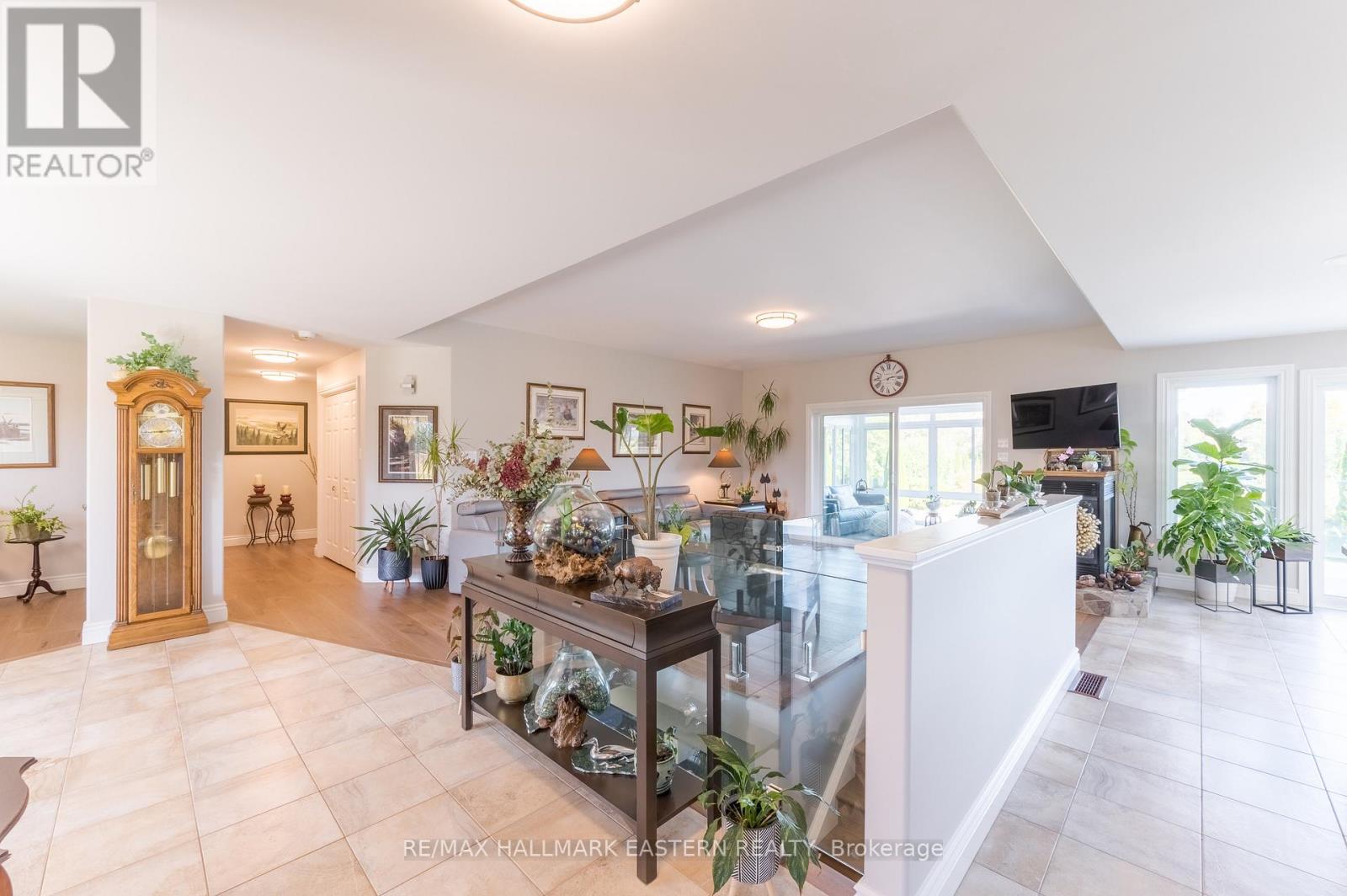 1265 Floods Drive, Selwyn, Ontario  K0L 1T0 - Photo 5 - X12181527