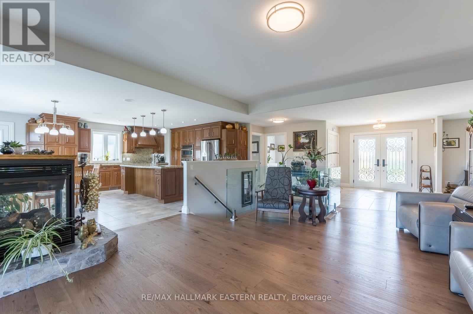 1265 Floods Drive, Selwyn, Ontario  K0L 1T0 - Photo 6 - X12181527