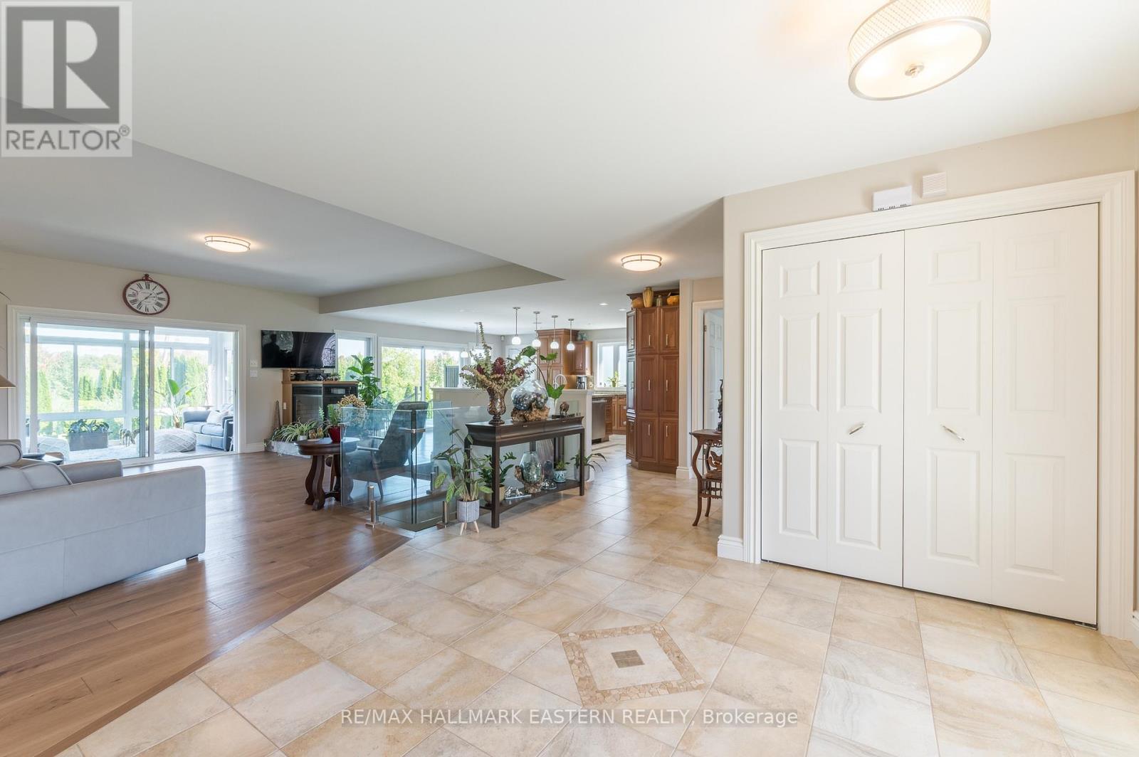1265 Floods Drive, Selwyn, Ontario  K0L 1T0 - Photo 7 - X12181527