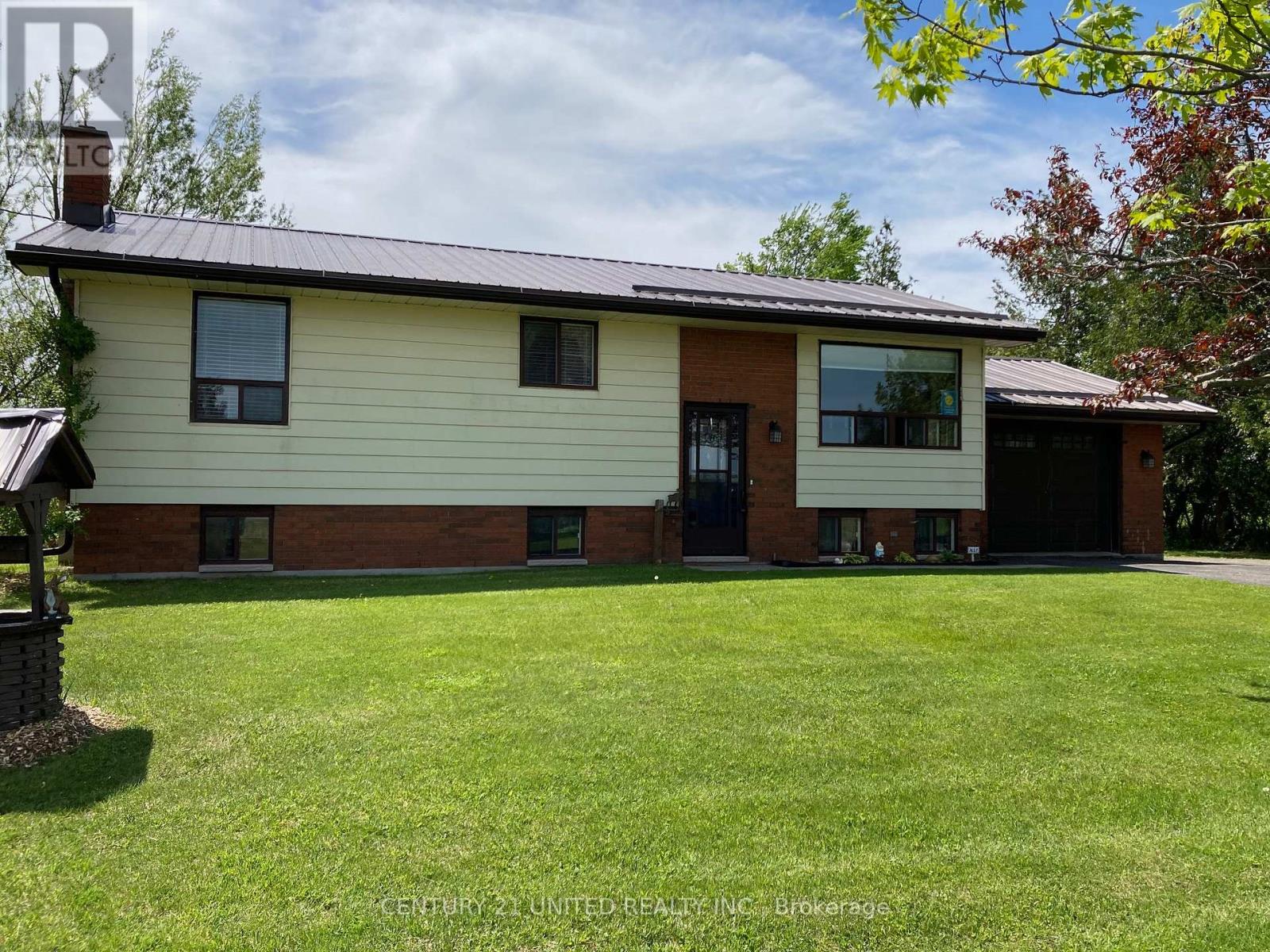 496 Pigeon Lake Road, Kawartha Lakes (Ops), Ontario  K9V 4R3 - Photo 4 - X12181657