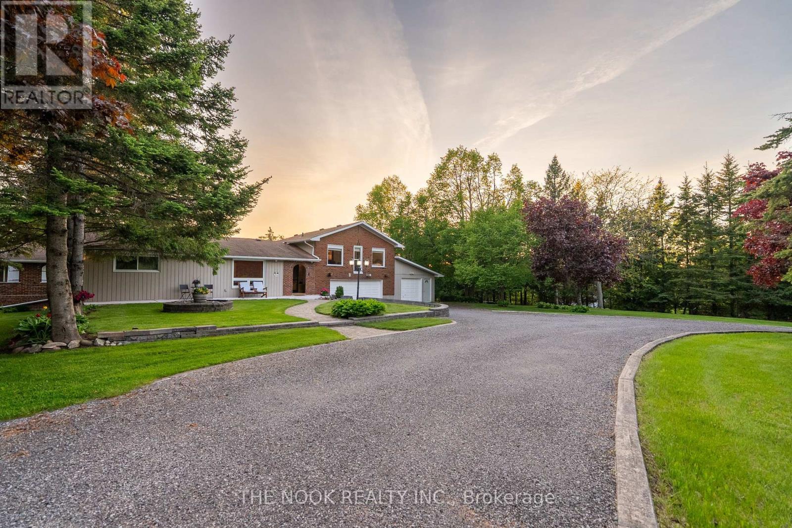 201 Ski Hill Road, Kawartha Lakes (Bethany), Ontario  L0A 1A0 - Photo 3 - X12181761