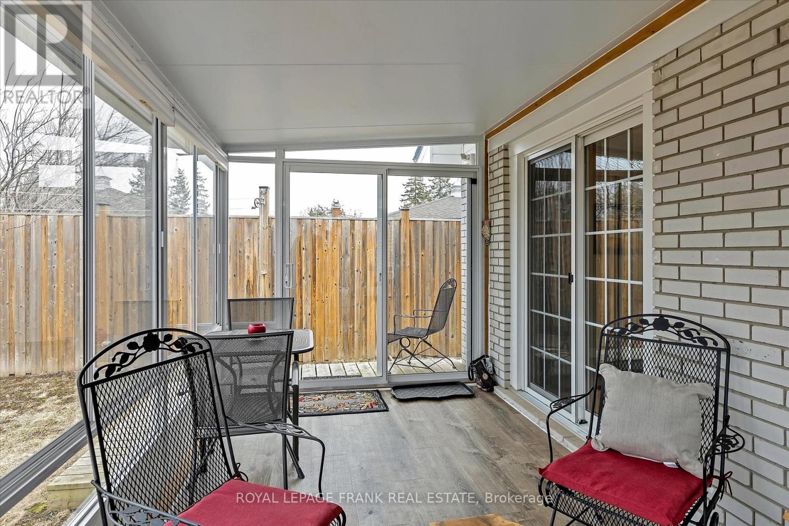 1690 Pinehill Drive, Peterborough West (North), Ontario  K9J 7G4 - Photo 12 - X12181855