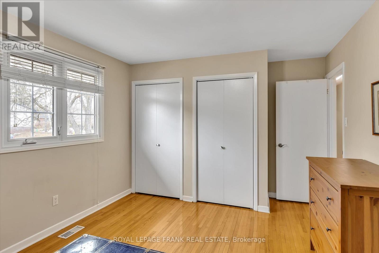 1690 Pinehill Drive, Peterborough West (North), Ontario  K9J 7G4 - Photo 22 - X12181855