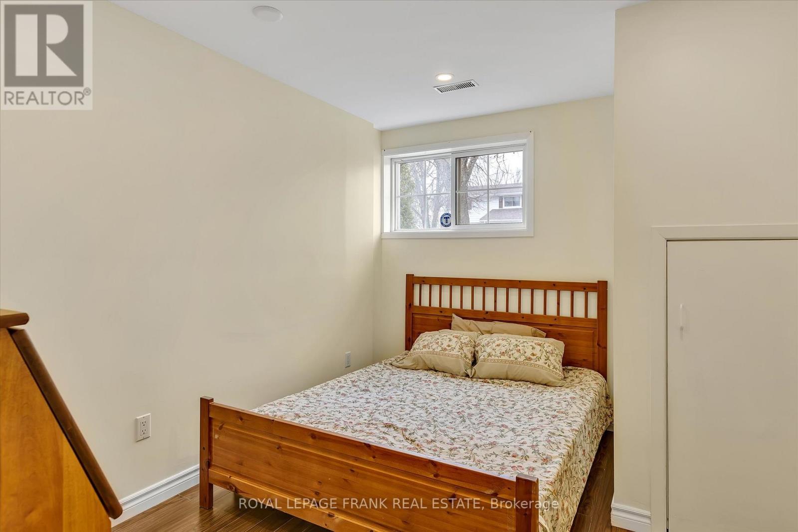 1690 Pinehill Drive, Peterborough West (North), Ontario  K9J 7G4 - Photo 27 - X12181855