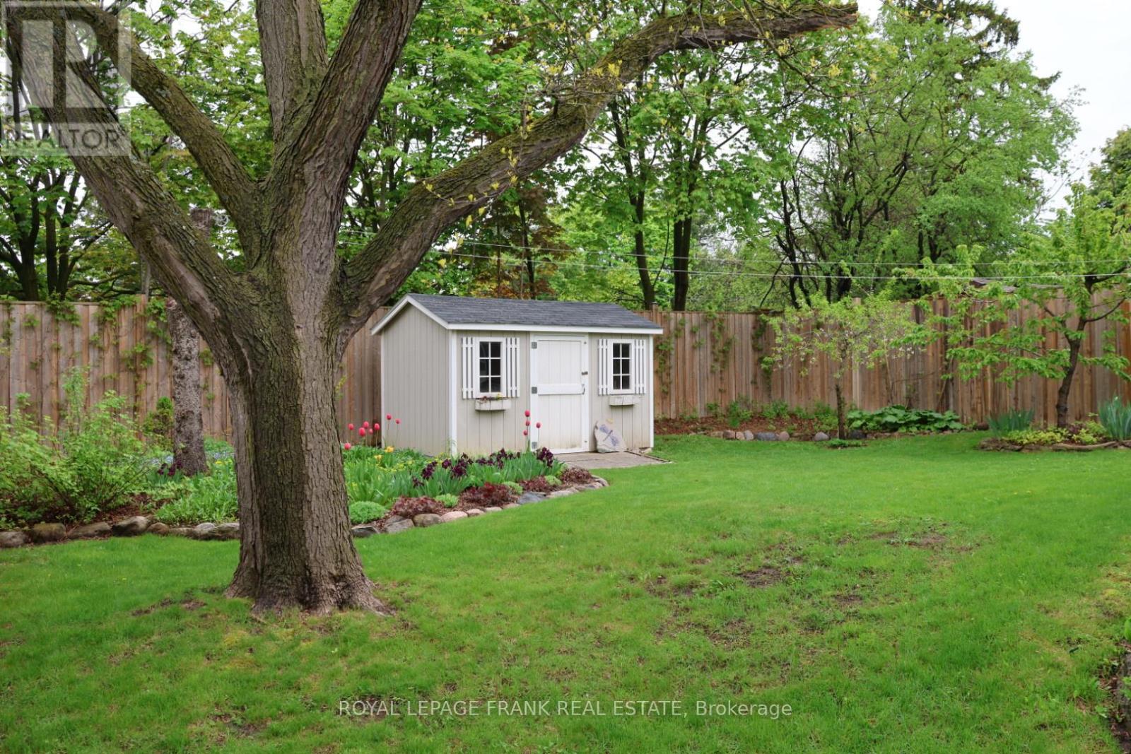 1690 Pinehill Drive, Peterborough West (North), Ontario  K9J 7G4 - Photo 37 - X12181855