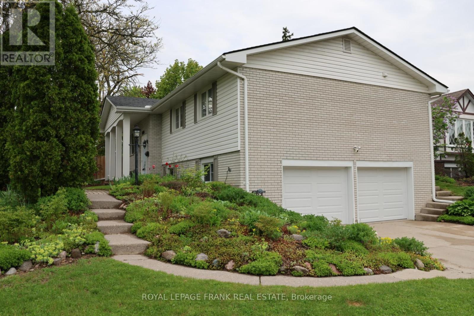 1690 Pinehill Drive, Peterborough West (North), Ontario  K9J 7G4 - Photo 41 - X12181855