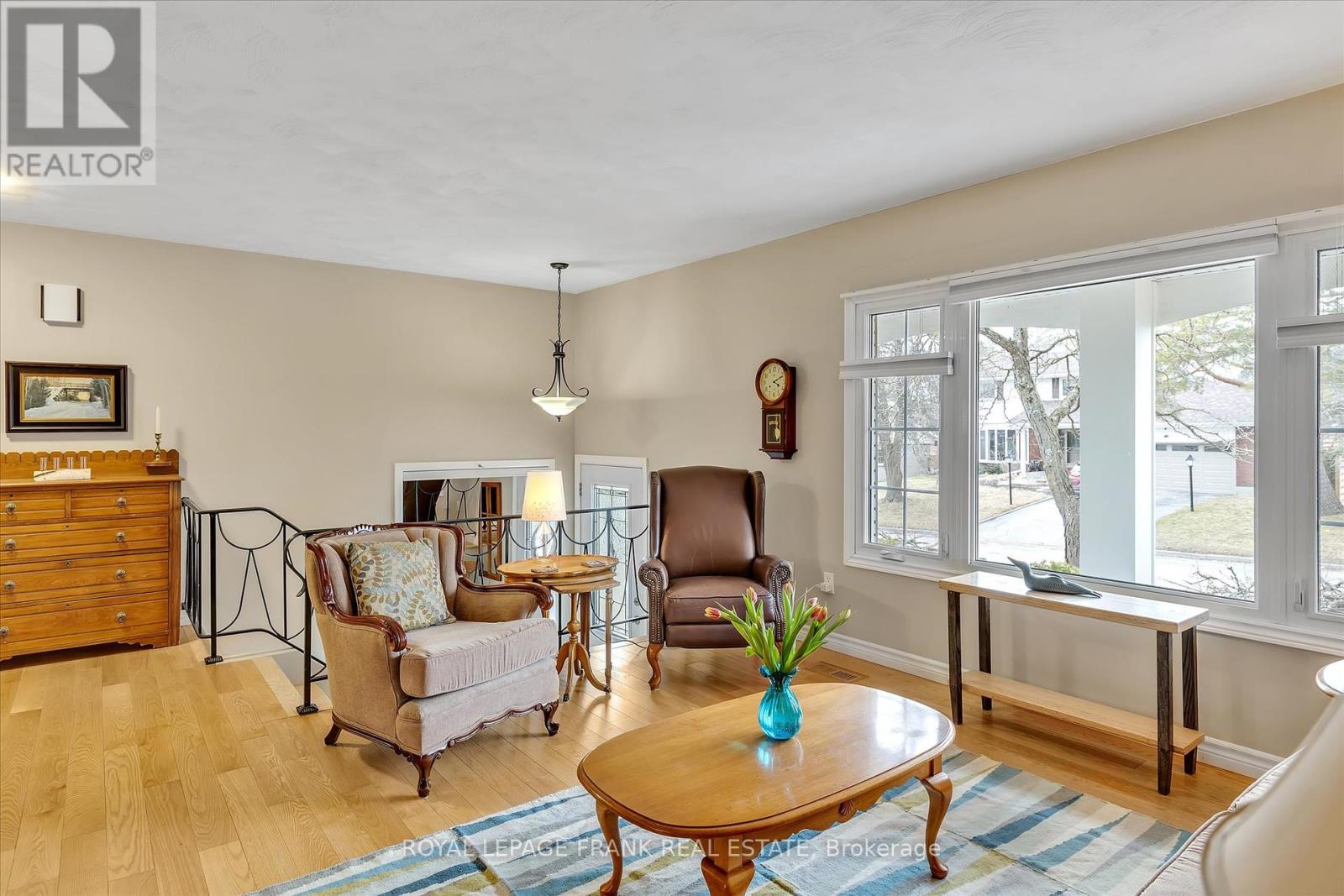 1690 Pinehill Drive, Peterborough West (North), Ontario  K9J 7G4 - Photo 6 - X12181855