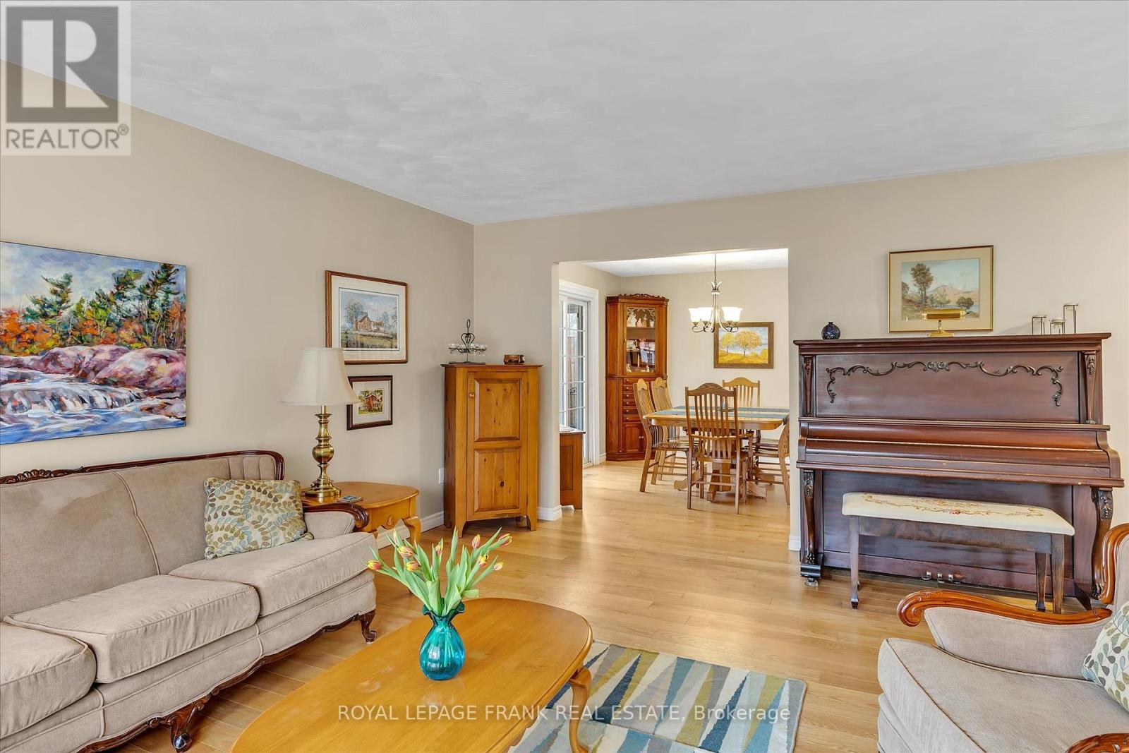 1690 Pinehill Drive, Peterborough West (North), Ontario  K9J 7G4 - Photo 8 - X12181855