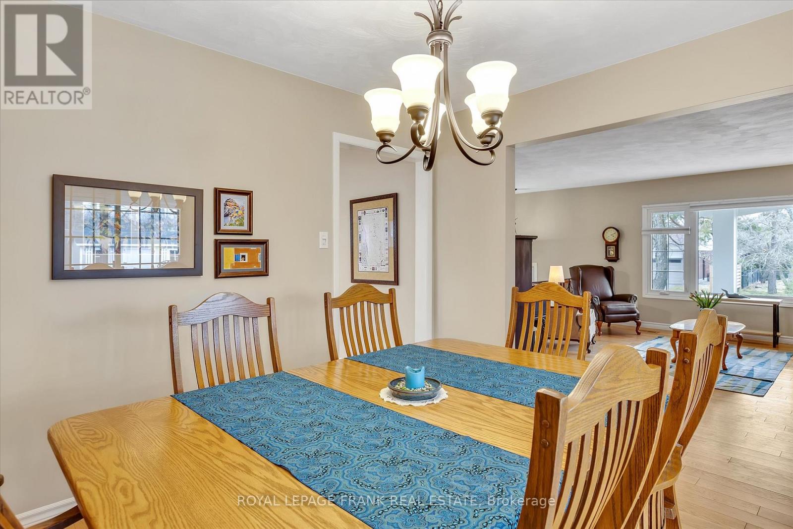 1690 Pinehill Drive, Peterborough West (North), Ontario  K9J 7G4 - Photo 9 - X12181855