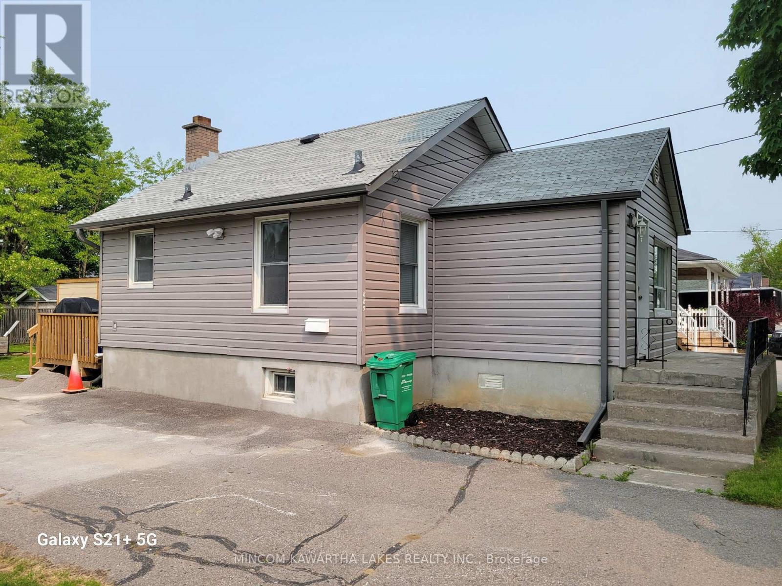889 Western Avenue, Peterborough Central (South), Ontario  K9J 5W1 - Photo 16 - X12181931