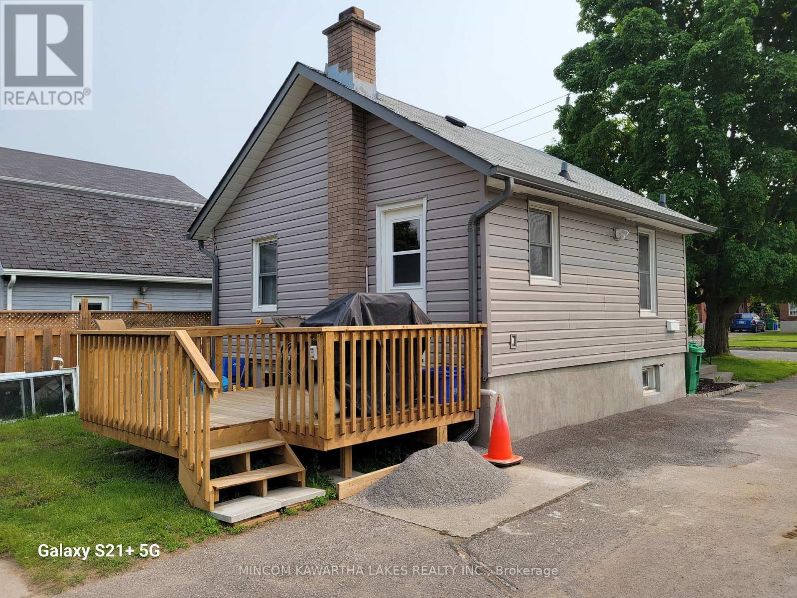 889 Western Avenue, Peterborough Central (South), Ontario  K9J 5W1 - Photo 20 - X12181931
