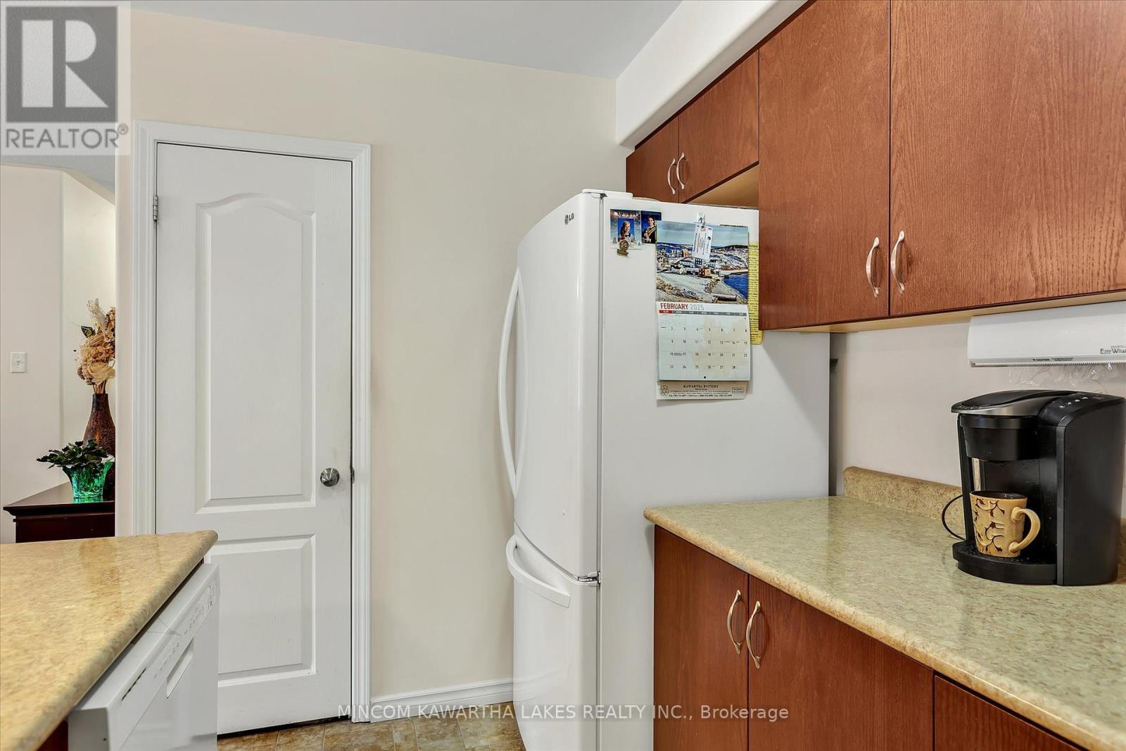 102 - 306 Spillsbury Drive, Peterborough West (South), Ontario  K9K 0B5 - Photo 13 - X12181997