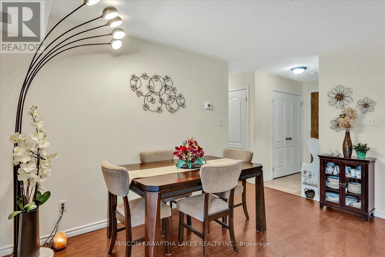 102 - 306 Spillsbury Drive, Peterborough West (South), Ontario  K9K 0B5 - Photo 6 - X12181997