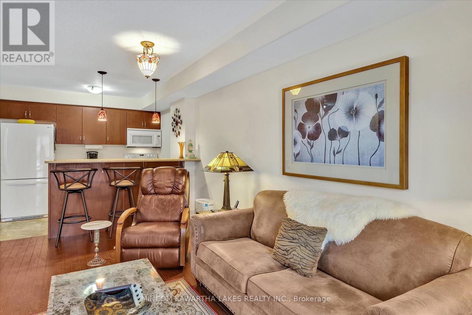 102 - 306 Spillsbury Drive, Peterborough West (South), Ontario  K9K 0B5 - Photo 8 - X12181997