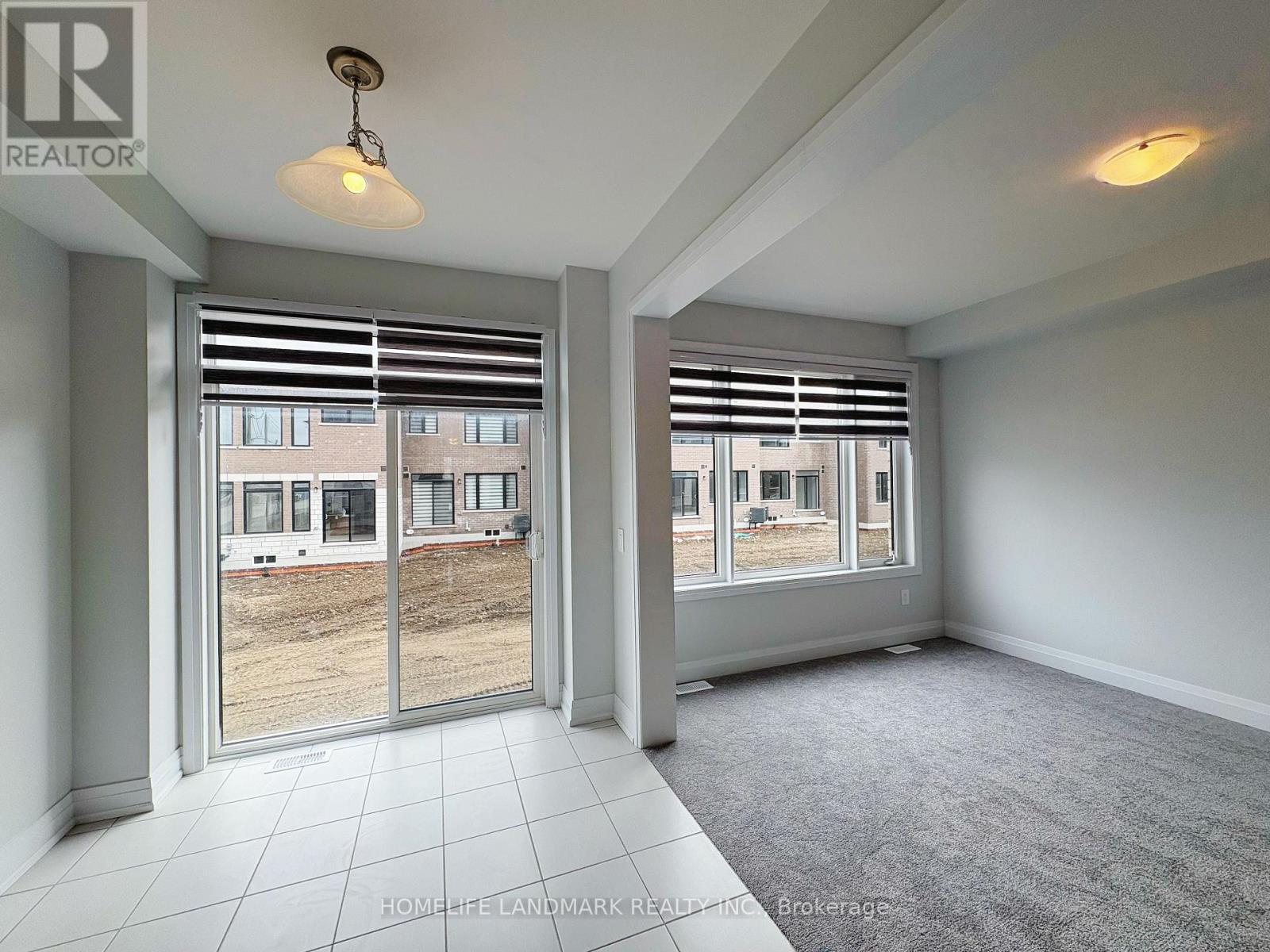 77 Butler Avenue, Kawartha Lakes (Lindsay), Ontario  K9V 0S2 - Photo 4 - X12181912