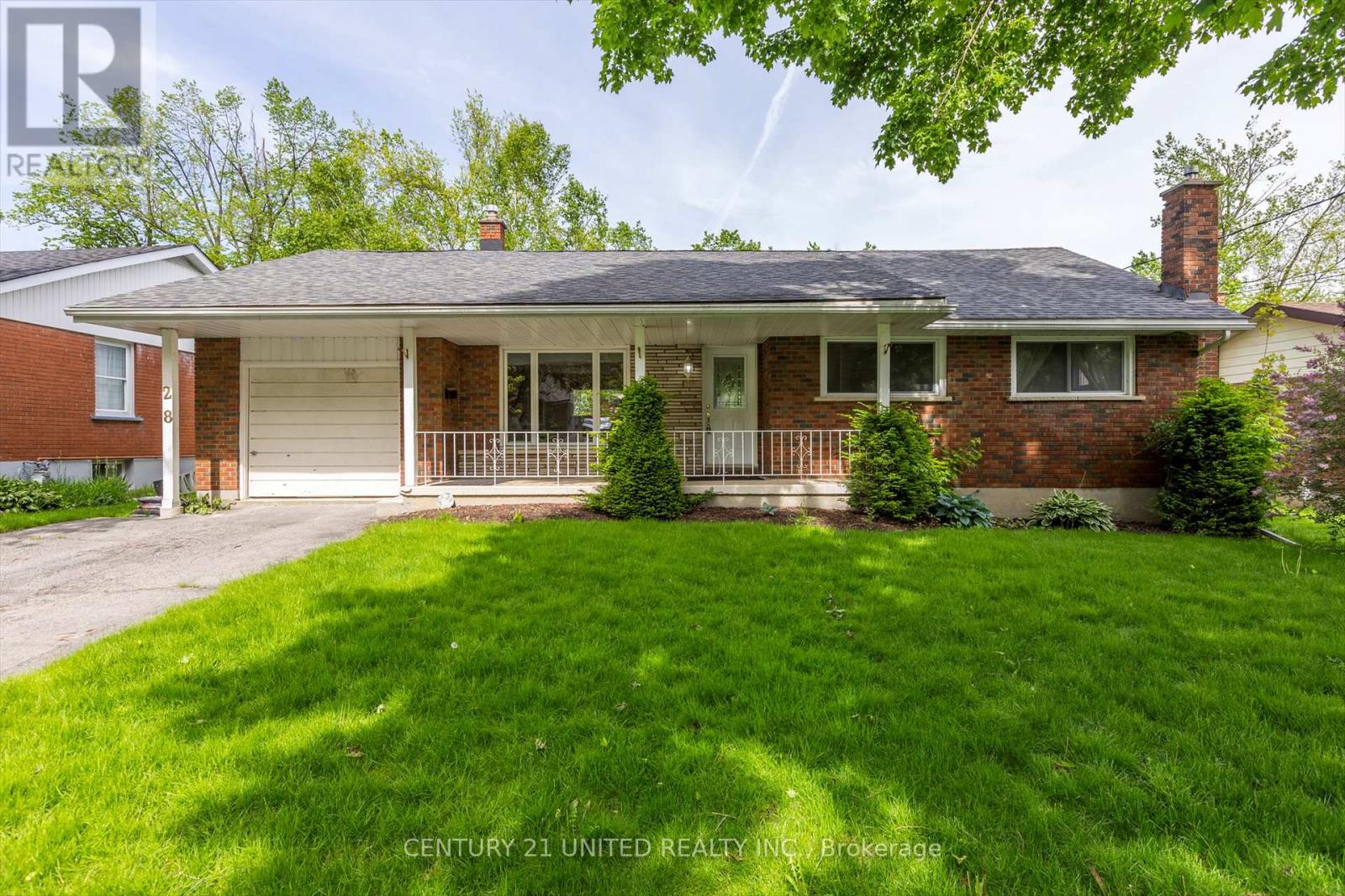 28 LARCHWOOD AVENUE, peterborough west (central), Ontario