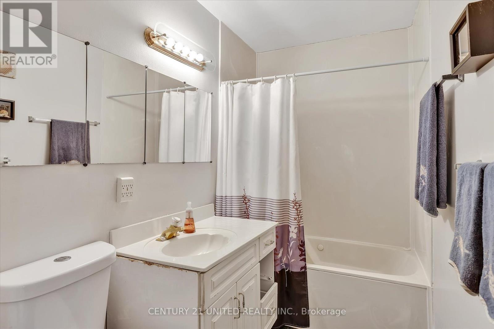 28 Larchwood Avenue, Peterborough West (Central), Ontario  K9J 1M6 - Photo 18 - X12182240