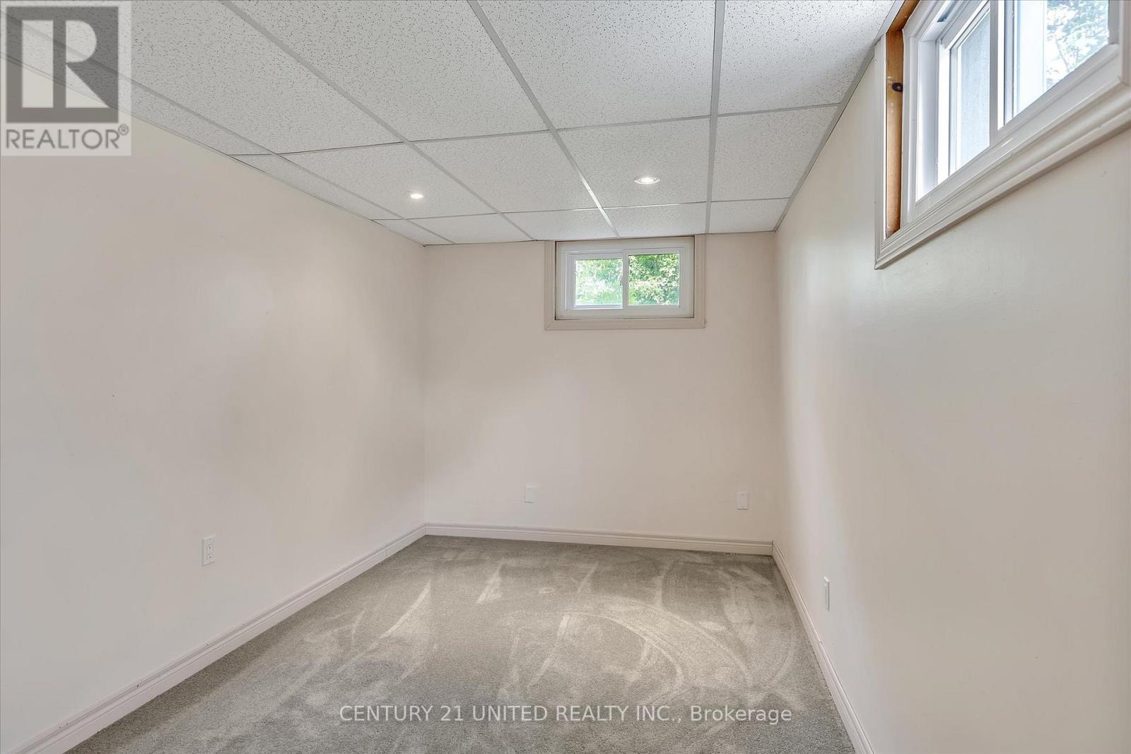 28 Larchwood Avenue, Peterborough West (Central), Ontario  K9J 1M6 - Photo 25 - X12182240