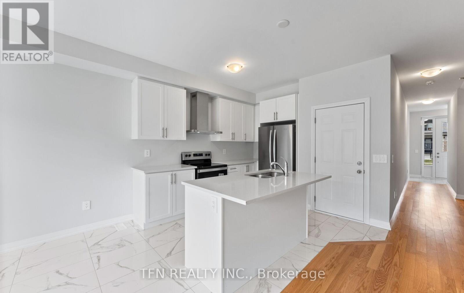 15 Keenan Street, Kawartha Lakes (Lindsay), Ontario  K9V 6C2 - Photo 11 - X12182188